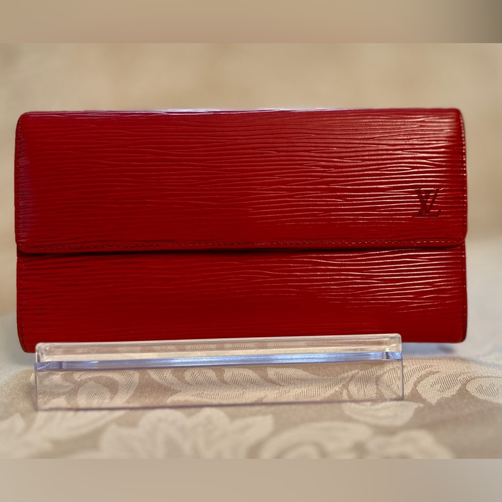 AUTHENTIC Louis Vuitton Red Epi Leather Wallet